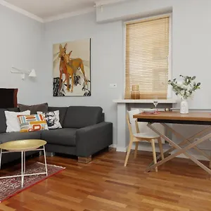comfy-warsaw-city-centre-apartment-by-renters.warsawhotelspoland.com/